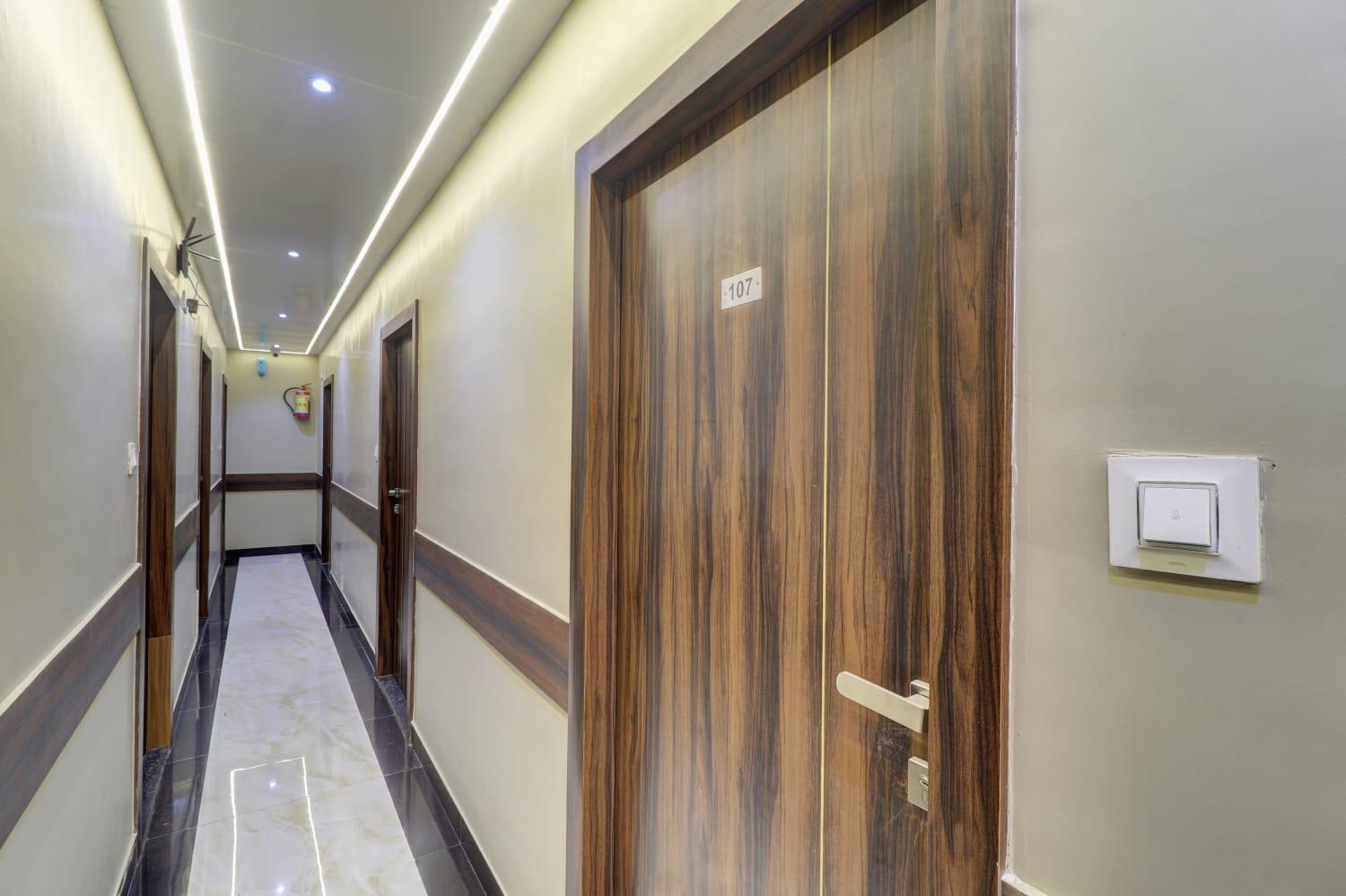 Hotel New Blue Sapphire Residency Mumbai Exterior photo