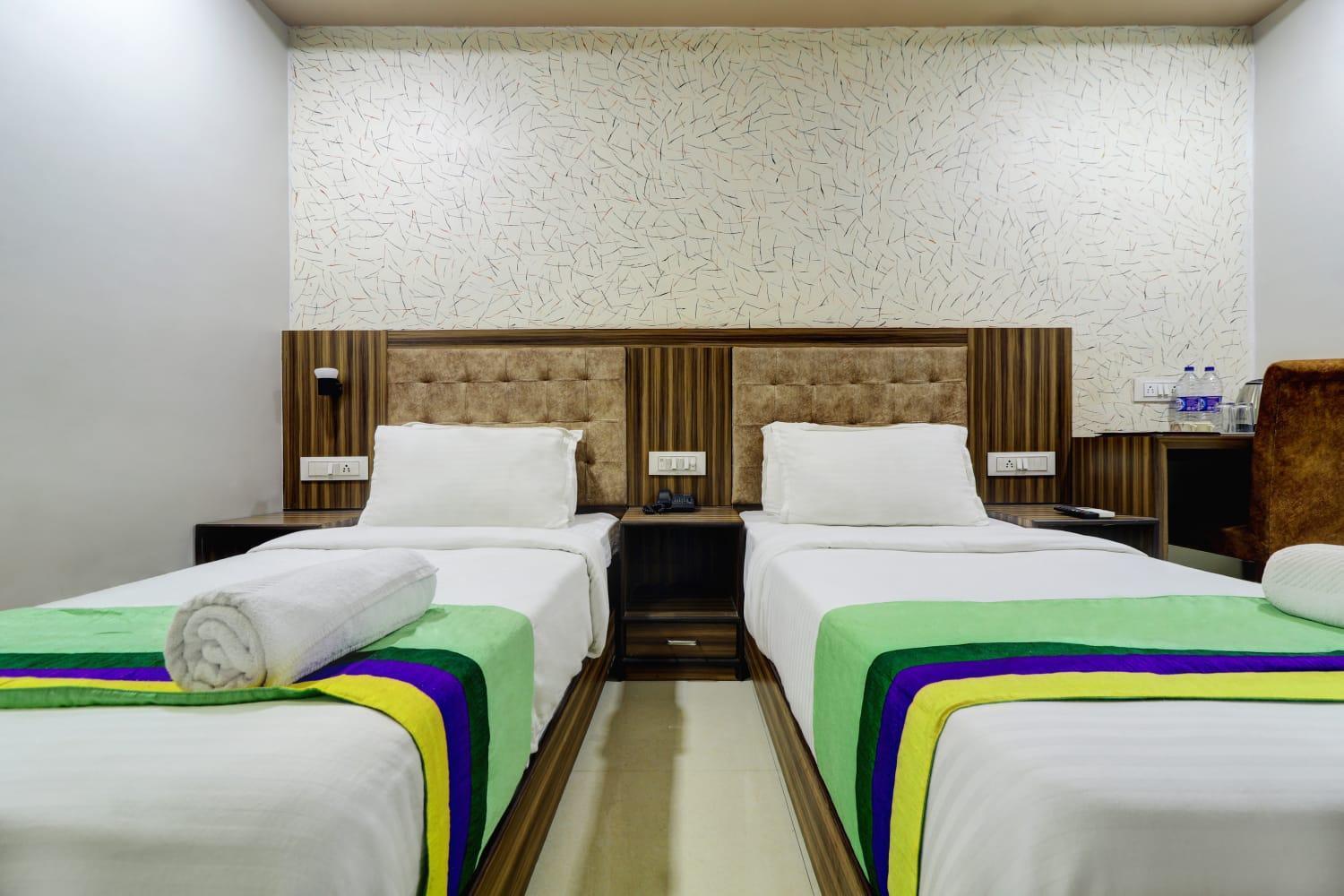 Hotel New Blue Sapphire Residency Mumbai Exterior photo